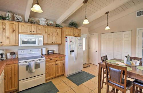 Canalfront Family Home with Private 50-Foot Dock! - Foto 9