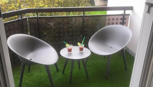 Accès direct à la PLAGE de Mr HULOT Saint Marc sur Mer près de La Baule - Parking privé - Foto 3