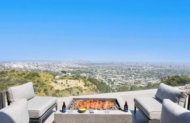Hollywood Overlook by Avantstay Private Pool + Hot Tub Panoramic Views - Photo 14