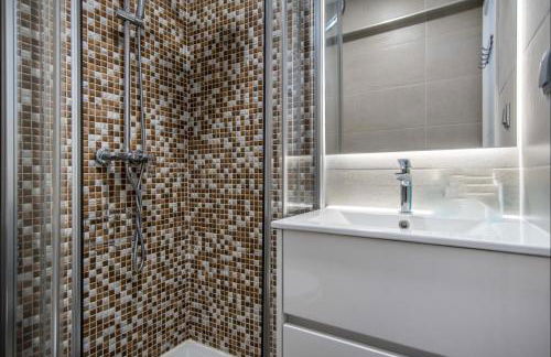 Sunny 3-Bedroom Apartment - Foto 33