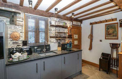 Hoarders Cottage - Foto 12