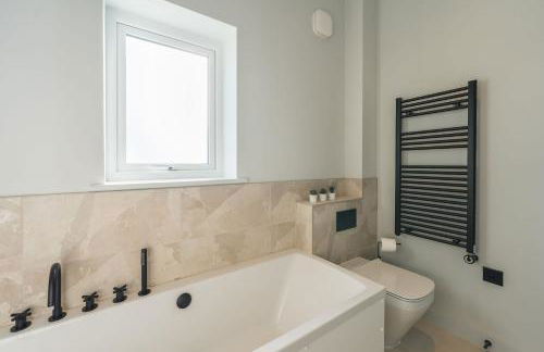 Gwel Y Mor Courtyard by Birch Stays New Home - Photo 40