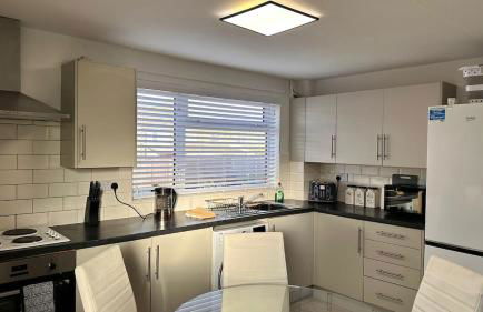 The Avenue - Photo 16