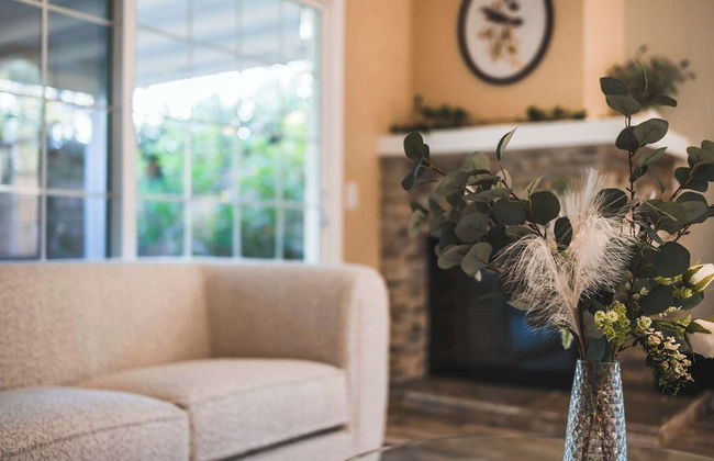 Spacious Retreat w Modern Decor and Private Yard - Photo 30