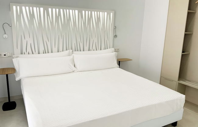 Feelathome Rivero Apartments - Photo 10