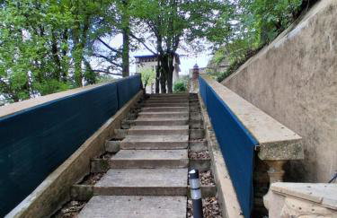 Gîte du vigneron à La Terrasse piscine local vélos - Photo 8