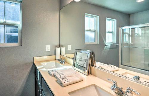 Modern Sacramento House about 12 Mi to Downtown! - Foto 16