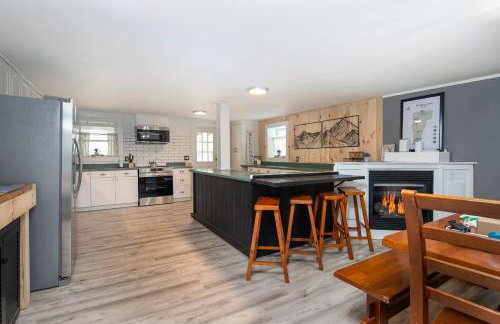 Game Room 10 Min to Trails - Foto 2