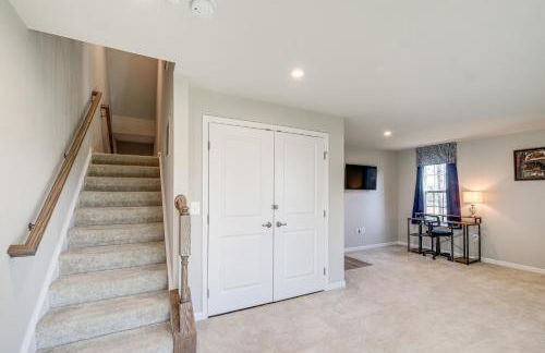 30 Mi to Downtown DC Charming Dale City Townhome! - Foto 22