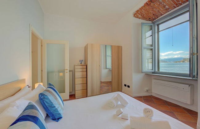 Il Nido Del Cigno Pied Dans L'eau - Photo 1