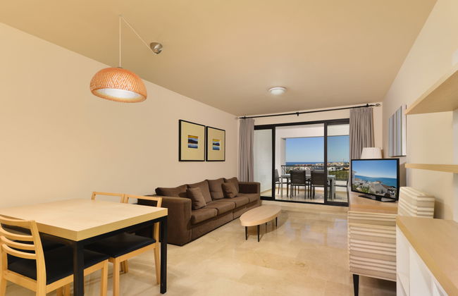 Lateral View - Photo 3