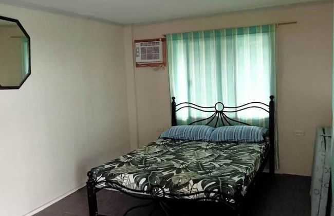 Jovillena Beach Resort Lobo Batangas - Foto 3