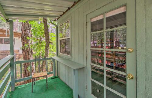 2 Mi to Rainbow Lake Woodsy Retreat with Deck! - Foto 24