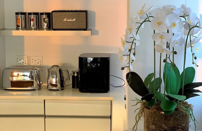 Clifton YOLO Spaces – Clifton Beachfront Penthouse - Photo 22