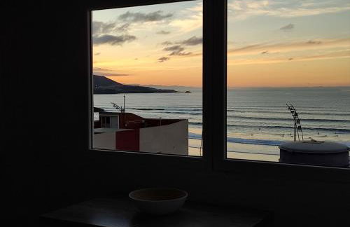 Ático en Las Canteras - Photo 1