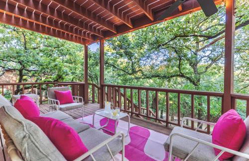 Retro Retreat - Fire Pit, Billiards, Media Room, Games - Photo 8