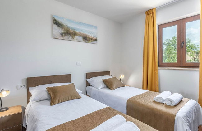 Villa in Brtonigla With Private Pool - Foto 6