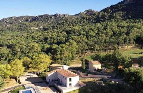 Un joli hameau au coeur du vignoble de l'Escarelle et de la Provence Verte - Foto 1