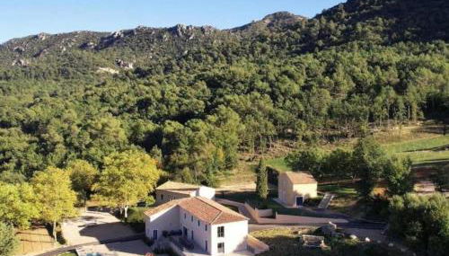 Un joli hameau au coeur du vignoble de l'Escarelle et de la Provence Verte - Foto 1
