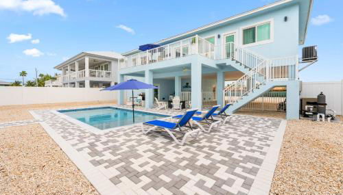 Blue Pearl New Waterfront Haven with Heated Pool ,70 Foot Dock, and More! - Foto 5, sunbed