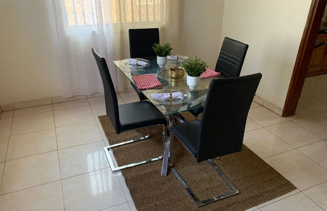 The Retreat Emerald Apartments Close to the Beach - Photo 14