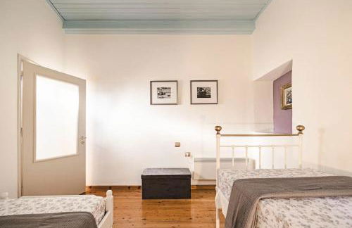 Siora Nina charming stone house near Agios Gordios - Photo 17