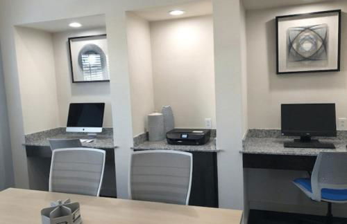 Trenton Sky Suite, Comfort, Pool, Gym, Gated Access - Photo 21