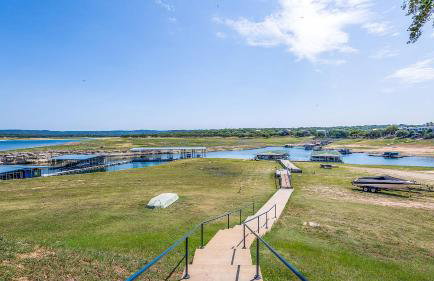 Lake Travis Stunning Waterfront, Sunset & Pool Views, Pet Friendly, Boat Ramp, Lago Vista, Texas - Foto 32