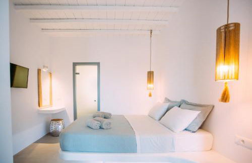 Mykonos Supreme Comfort Suites & Villas - Photo 42
