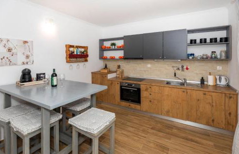 4 Bedroom Beautiful Home In Rogotin - Foto 4