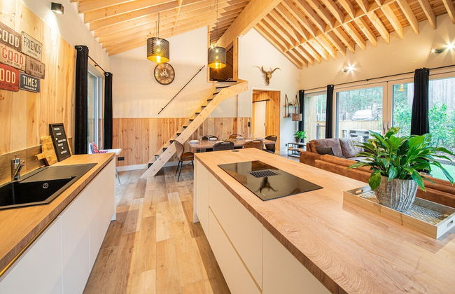 Escape With Heated Pool - Photo 8