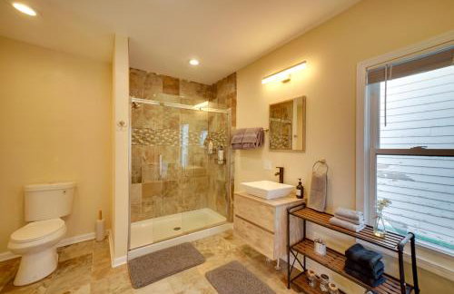 Walk to Kinnickinnic Ave! Newly Updated Abode - Foto 21