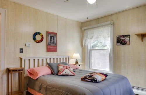 Dock and Views Lakefront Family Home in Conover! - Foto 21