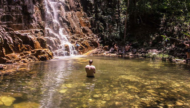 Una piscina naturale ai piedi della cascata Dragão Verdadeiro