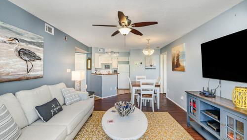 Ground Floor 2 Bdrm King Condo Close to Beach - Foto 2