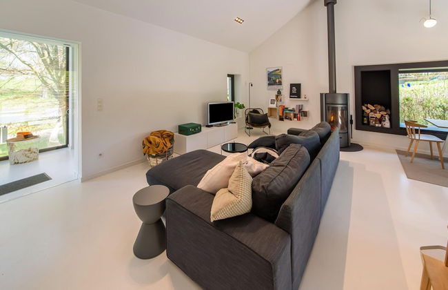 Charming Home With Sauna - Photo 16