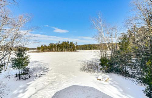 Million-Dollar View Waterfront Cabin in Bridgton! - Foto 3