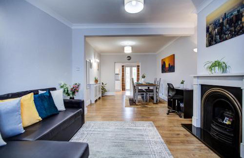 Spacious 4-Bed House in Welling - Free parking - Photo 15