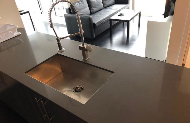 Deluxe Corner Suite - By Elite Suites - Photo 12