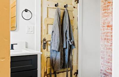 Boutique King William Complex - Photo 16