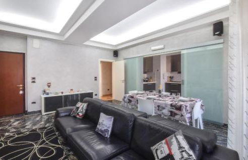 Awesome Apartment In Reggio Calabria - Foto 8