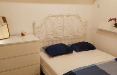 Casa Poquita Vis (Vis town center, seaview terrace) - Photo 10