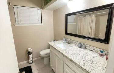 Super Cozy 4 Bedroom - Sleeps 10 Great for families and professionals - Foto 3