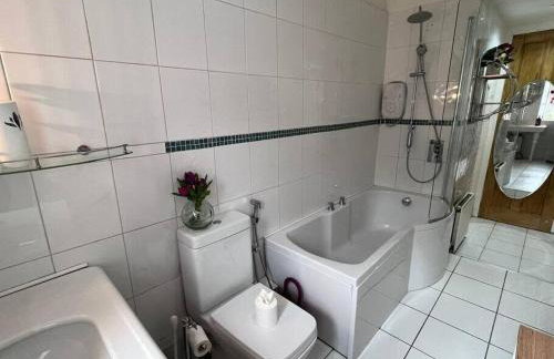 Wonderful 3 Bed West End Flat - Foto 4