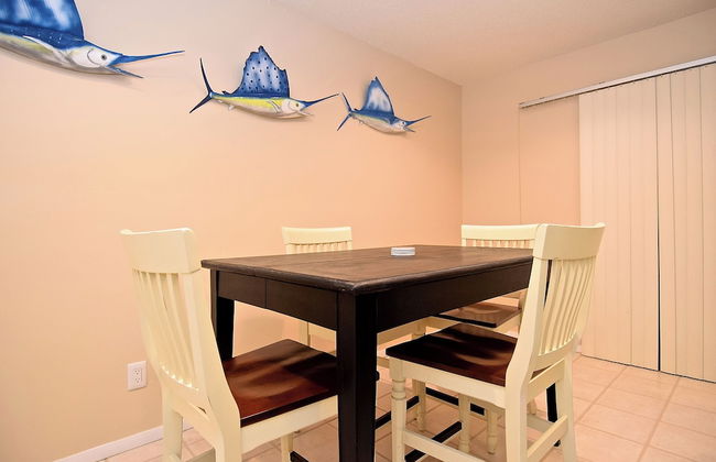 Crescent Street by VTrips - Photo 21