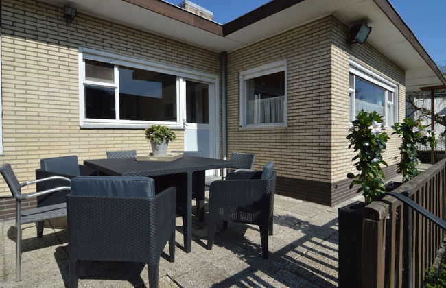 Family Home With Garden - Photo 23