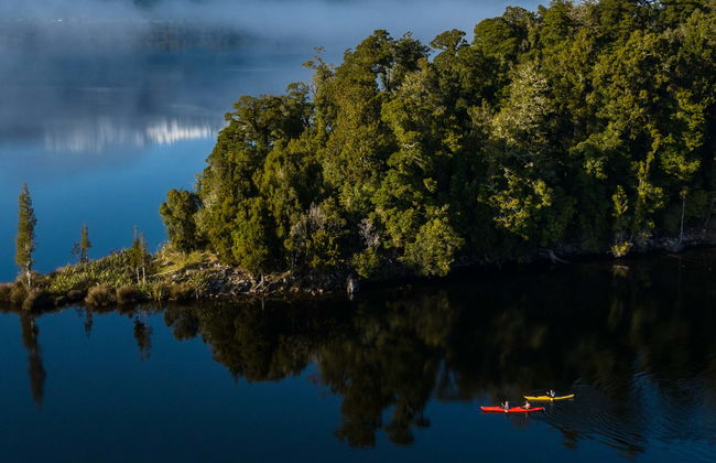 Balade en kayak sur le lac Mapourika - Photo 1