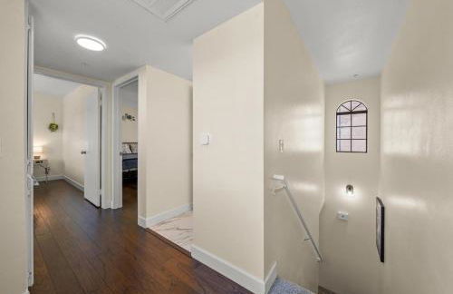 Cozy&Stylish DT Alhambra Living walk to Starbucks - Foto 20