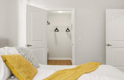 Central Irvine 1BR w Work Setup by Anyplace - 11753 - Foto 13