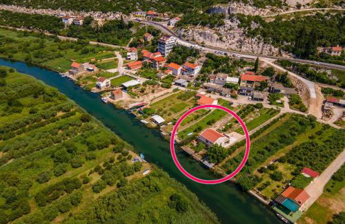 Apartmani Mostina near river - Photo 22